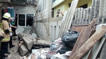 コンクリート階段が崩壊、住民1人が頭部に傷を負って死亡