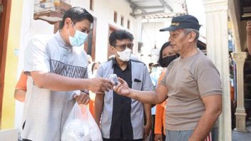 Le Gouvernement De La Ville De Kediri Intensifie La Falaise Des Moustiques Et La Dispersion Des Poissons Betta Pour Prévenir L’épidémie De Dengue