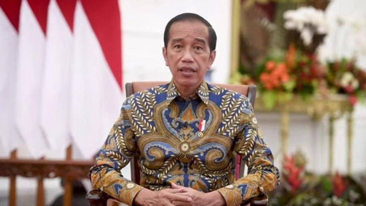 Roy Suryo Buka Jejak Digital Jokowi: Dulu Sebut BLT Tak Mendidik Rakyat, Sekarang Inkonsisten Salurkan Rp300 Ribu ke Rakyat