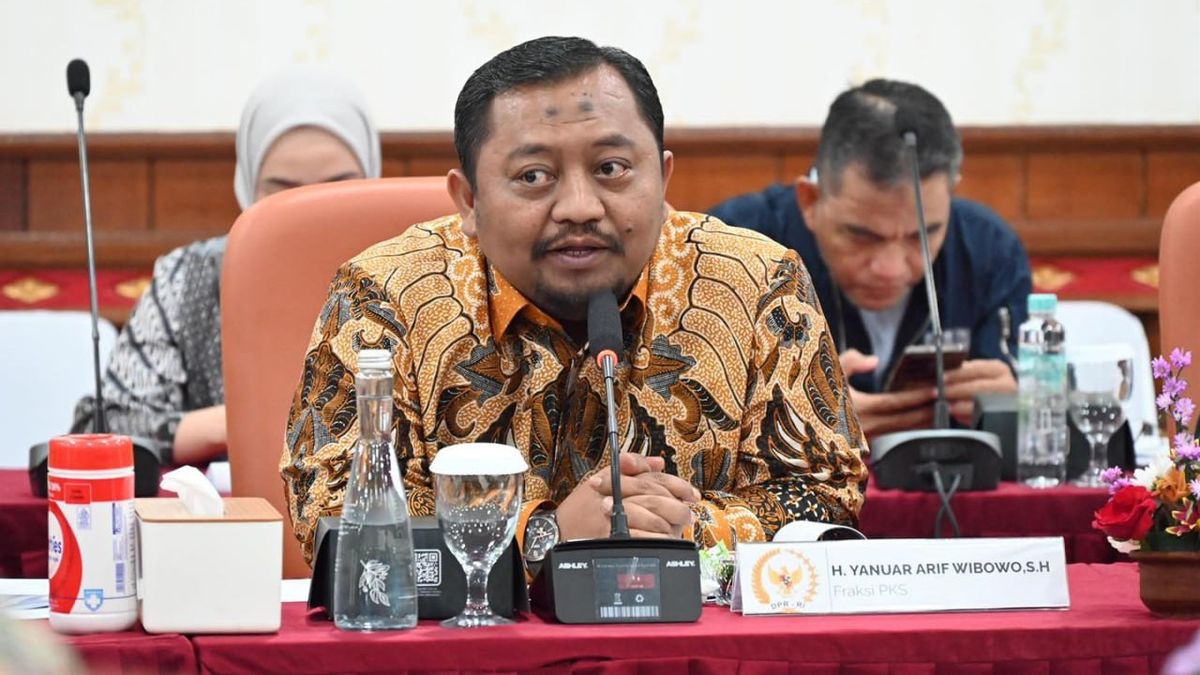 Anggota DPR PKS Sebut Amnesti Hasto dan Abolisi Tom Lembong Langkah Kenegarawanan