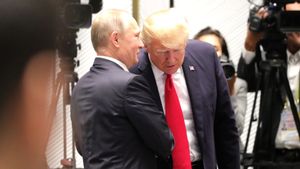 Trump Berbicara dengan Putin Jelang Kunjungan Zelensky Hari Ini