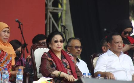 Megawati dan Menpan RB Hadiri Peringatan Hari Desa Nasional di GBK