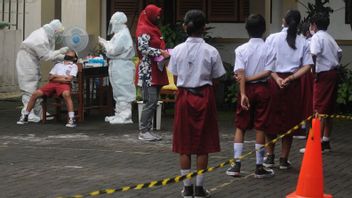 Ministry Of Health Data, COVID Cases In West Java Increase At Most, Reaching 83 People Per Day