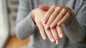 Gak Perlu ke Salon! Begini Cara Memanjangkan Kuku dengan Cepat dan Mudah di Rumah