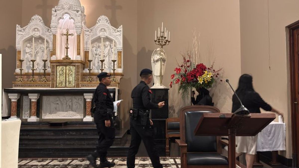 Jelang Perayaan Natal 2025, Jihandak Polda Jabar Sterilisasi Gereja di Bandung