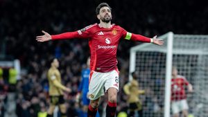 Bruno Fernandes Hattrick, Manchester United Hancurkan Real Sociedad