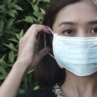 Kontribusi Vivo dan Smartfren Bagikan Masker Gratis Demi Menangkal COVID-19