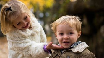 6 choses que les parents peuvent faire pour aider leurs enfants à obtenir des amis