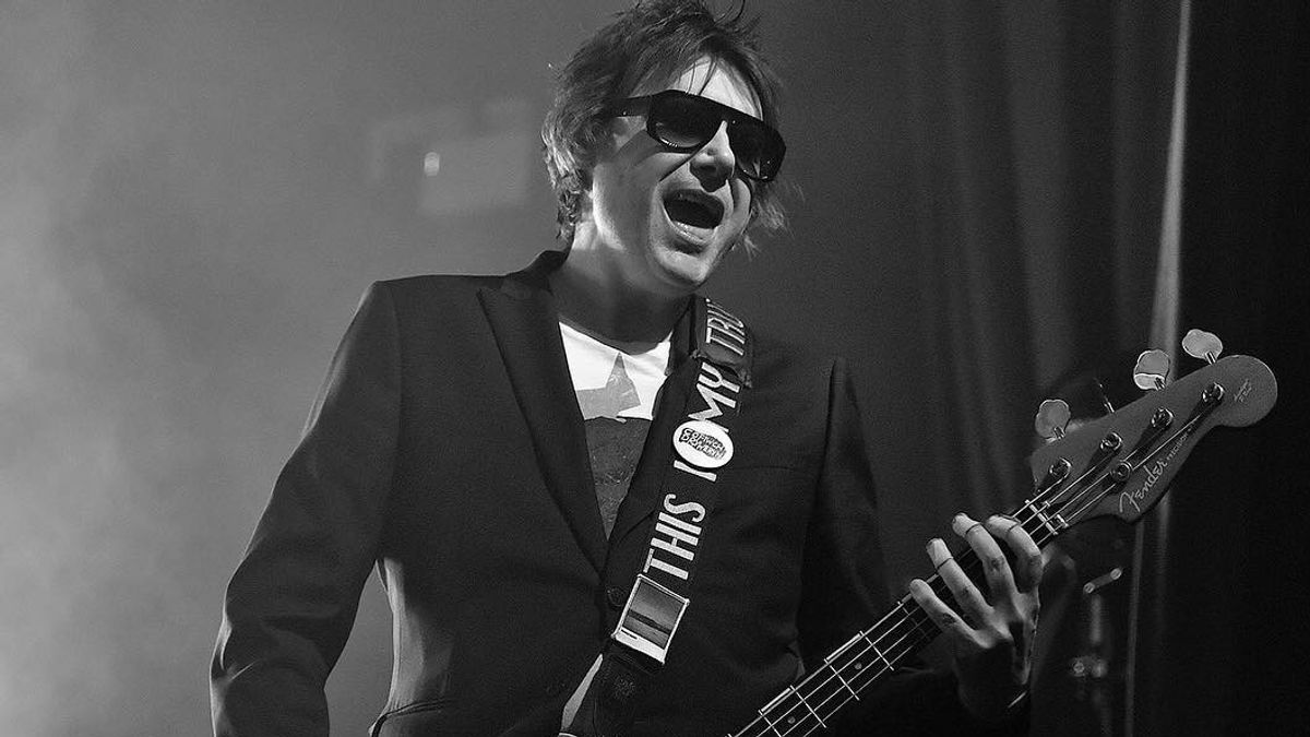 Bassis Manic Street Preachers, Nicky Wire Rilis Lagu Solo Baru <i>Contact Sheets</i>