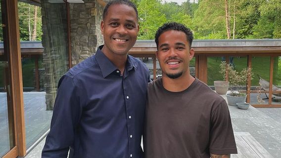 Exilé De Rome, Fils De La Légende Néerlandaise Patrick Kluivert, Justin Lands à Nice 