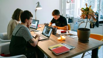 Pemecatan Gen Z di Dunia Kerja Masih Sering Terjadi, Kenapa?