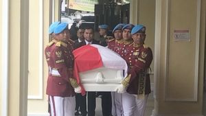 Jenazah Try Sutrisno Disalatkan di Masjid Sunda Kelapa