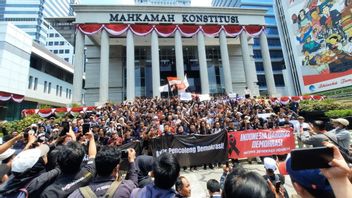 Jimly: If The PKPU According To The Constitutional Court's Decision Has Not Been Ratified On August 27, Kaesang Sah Maju Pilkada