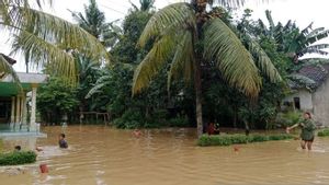 Jember Terendam Banjir 3 村的数百名居民住宅