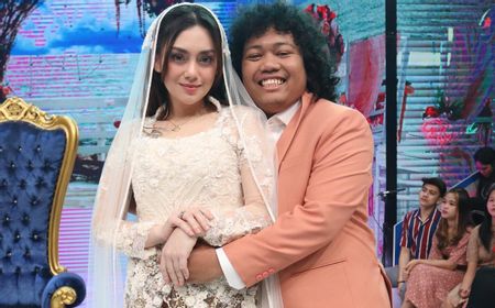 Dikabarkan Dekat dengan Celine Evangelista, Marshel Widianto Justru Go Public dengan Yansen Eks JKT48