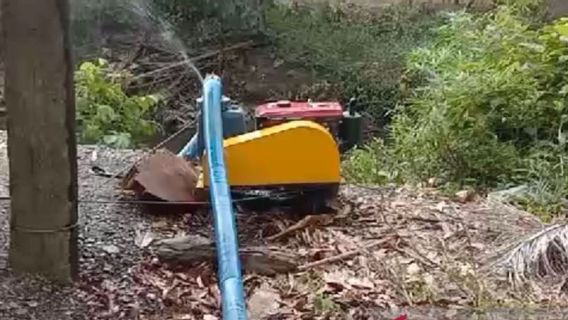 Des dizaines d’hectares de terres sauves dans la sécheresse de Nagan Raya, le gouvernement utilise des machines de pompage pour l’irrigation