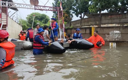 Puluhan Ruas Jalan di Jakarta Masih Banjir Hingga Sore Termasuk Kelapa Gading, Ini Sebabnya