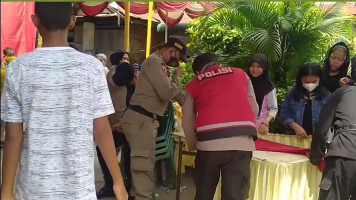 Le Groupe De Travail Dissout Les Célébrations De Mariage à Medan, Les Tentes Baissées, Les Nappes Pliées