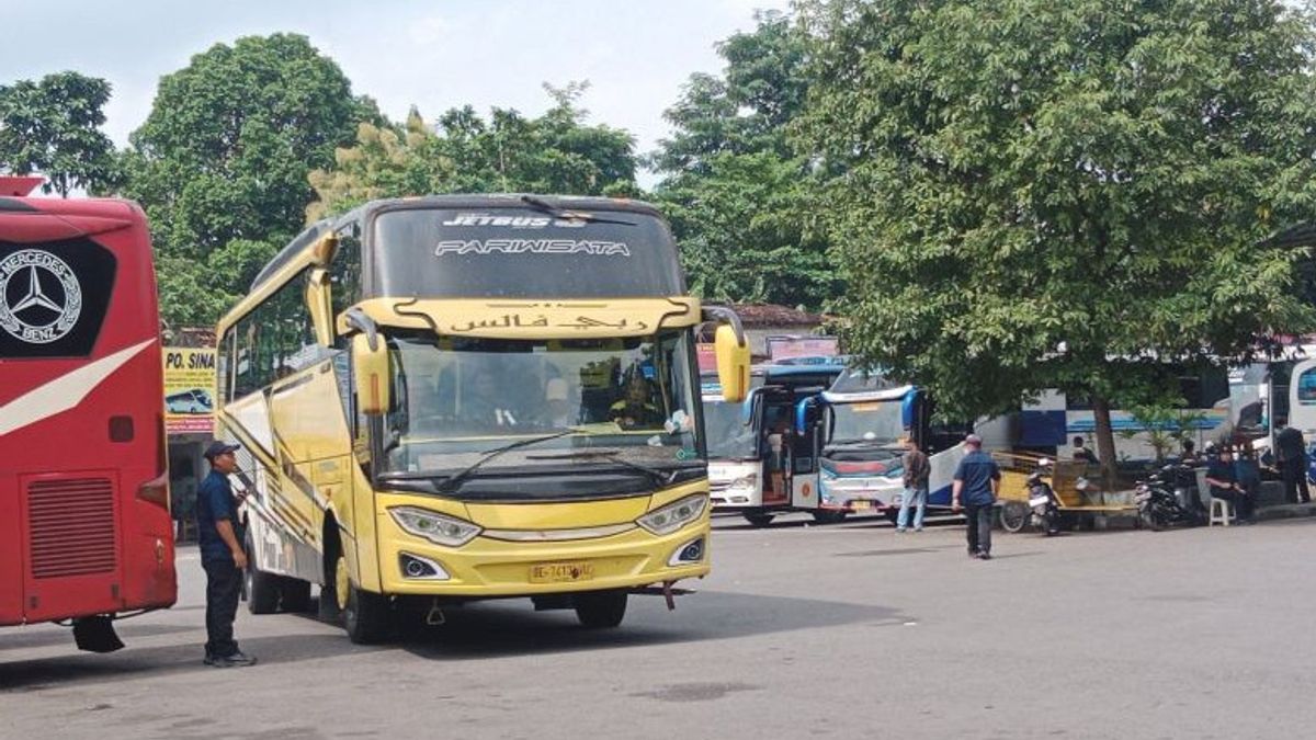 Pemudik di Terminal Giwangan Tembus 14 Ribu Orang pada H-4 Lebaran