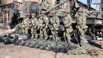 Ukraine Demands More Heavy Weapons, Russia Warns US: This Is Unacceptable, We Demand An End