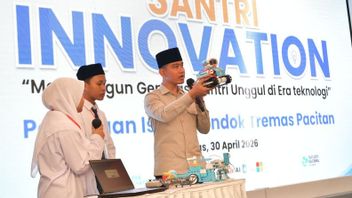 نائب الرئيس يراجع تدريب AI Santri Tremas في Pacitan