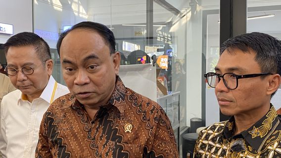 Menkominfo Ingatkan Masyarakat Hati-hati Gunakan Pinjol: Kalau Enggak Perlu Banget, Jangan Pinjam