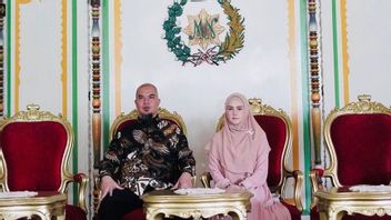 La Police Nie Qu’Ahmad Dhani Et Mulan Jameela Aient été Autorisés à Rester En Quarantaine