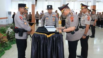 パプア警察署長ディリンテルカムへのセルティジャブ広報部長のリーダー:自信は委任状です
