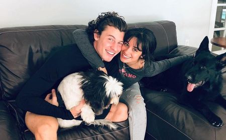 Camila Cabello dan Shawn Mendes Pegangan Tangan, Balikan?