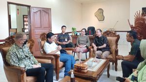 Penggerebekan Pasangan di Kamar Hotel Novotel Bali Cuma <i>Prank</i> Ultah, Pelaku Minta Maaf di Depan Gubernur Koster