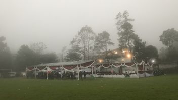降雨,TPS 普拉博沃 Nyoblos 所在地 被雾覆盖