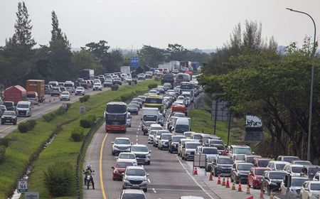 Korlantas Berlakukan 1 Arah di KM 72 Gerbang Tol Cipali menuju KM 414 Kalikangkung Siang Ini