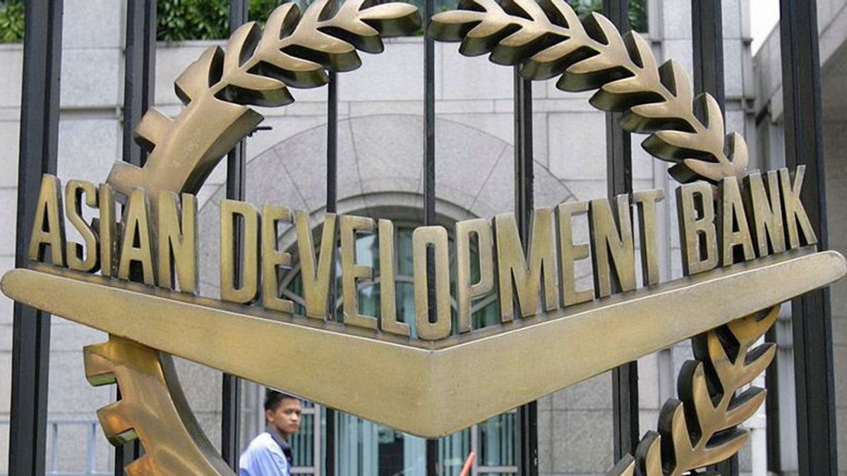 ADB Estimates Indonesia's Economy To Grow 5 Percent In 2024 And 2025