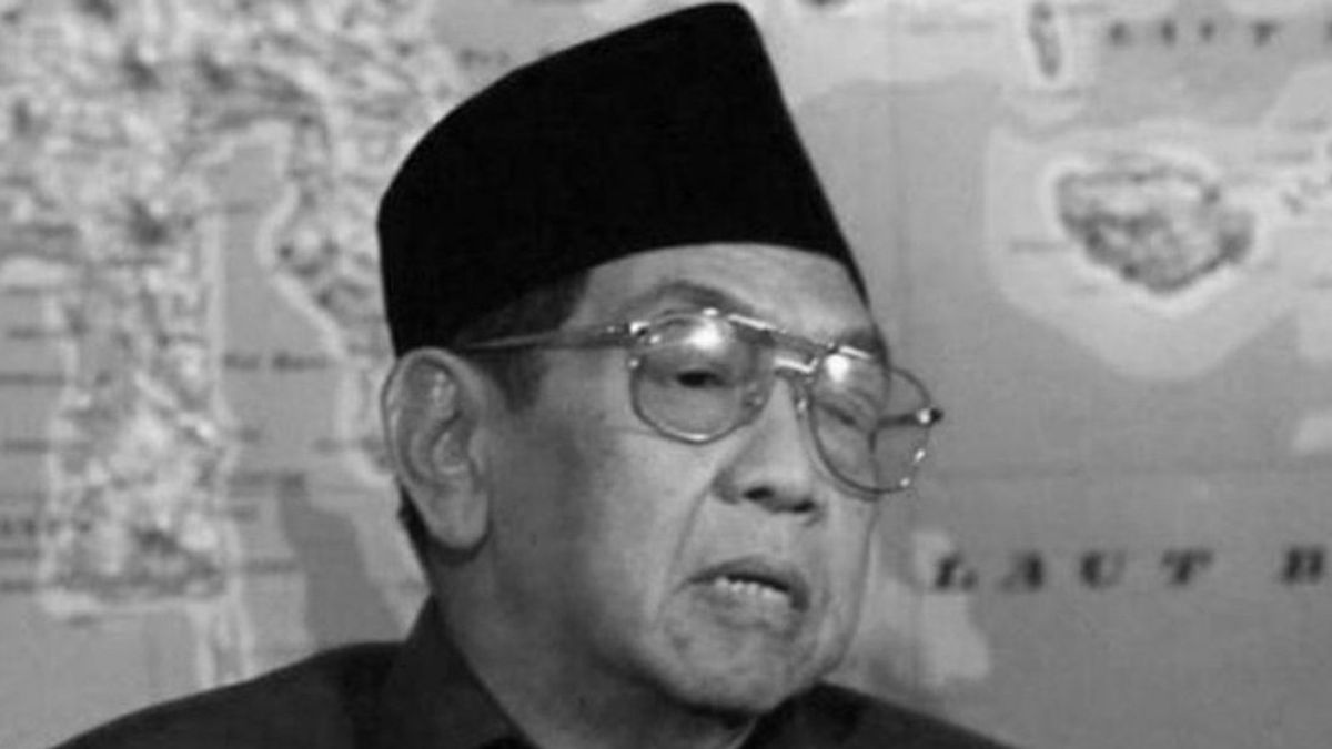 古斯·杜尔总统为1965-1966年印共大屠杀道歉