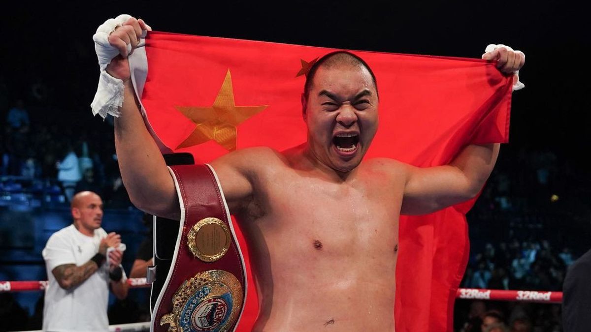 因此,Oleksandr Usyk的强制性对手,中国拳击手Zhilei Zhang Justru Tantang Tyson Fury