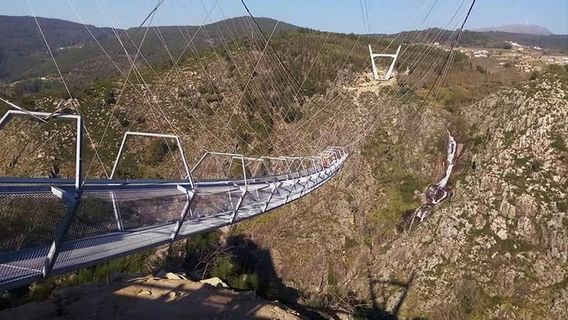 Portugal Rebut Gelar Jembatan Gantung Terpanjang di Dunia Berkat 516 Arouca Brigde