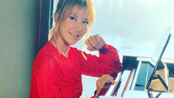 Died Of Suicide Attempt, This Is The Career Of Singer Mulan Coco Lee