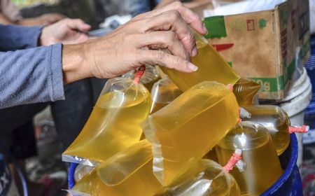 Buset! Harga Minyak Goreng di Sini Tembus Rp40 Ribu per Liter!