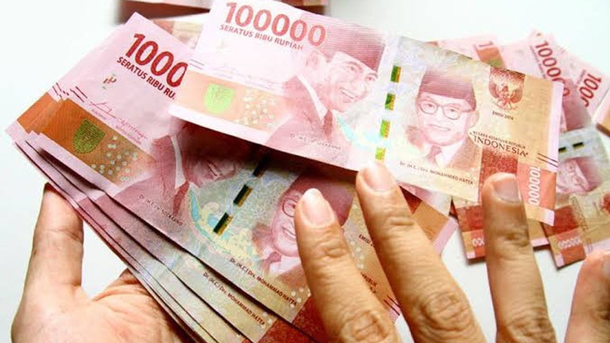 Gejolak Politik RI dan Kebijakan The Fed, Rupiah Diprediksi Fluktuatif Cenderung Melemah