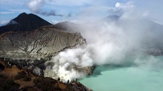 Le ministre du Tourisme Sandiaga a déclaré que la fermeture du cratère d’Ijen était pour le tourisme durable