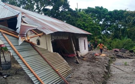 Terjunkan Tim dan Alat Berat, BPBD Masih Cari Warga Hilang Imbas Banjir Bandang Samosir