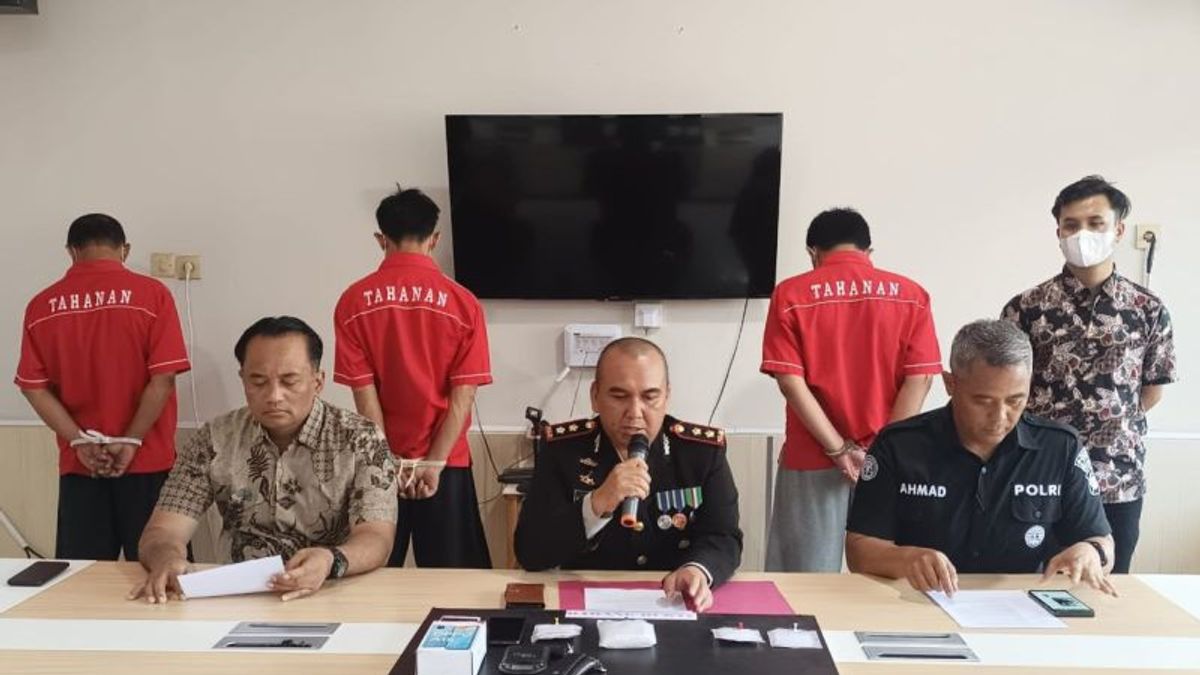 3 Cross-Provincial Dealers Arrested In Bengkulu, The Mode Is To Bring Methamphetamine To Disguise As TNI