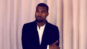 Kanye West Kabur ke Jepang dengan Pacar Baru di Tengah Pandemi