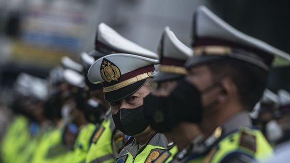 警察に常にシンプルな生活を送るように思い出させる、カルタラ警察署長:行動を規制する規定があります