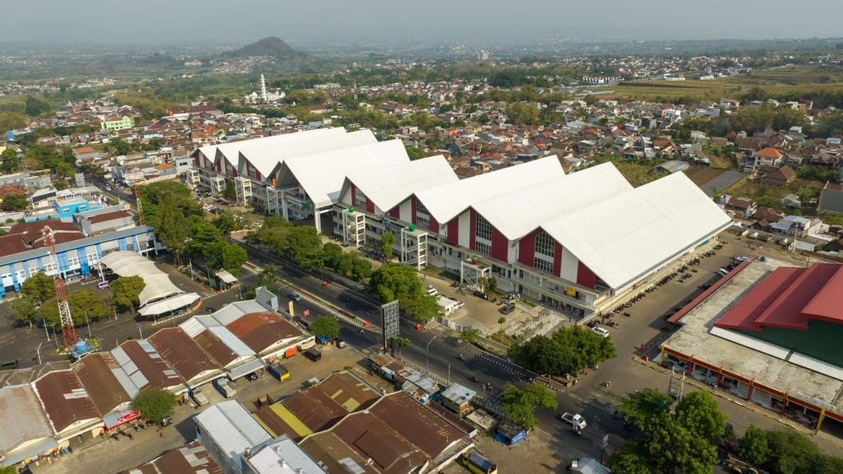 وزارة PUPR تسمى سوق أمونغ الرئيسي في جاوة الشرقية القائم على مبنى المبنى الأخضر