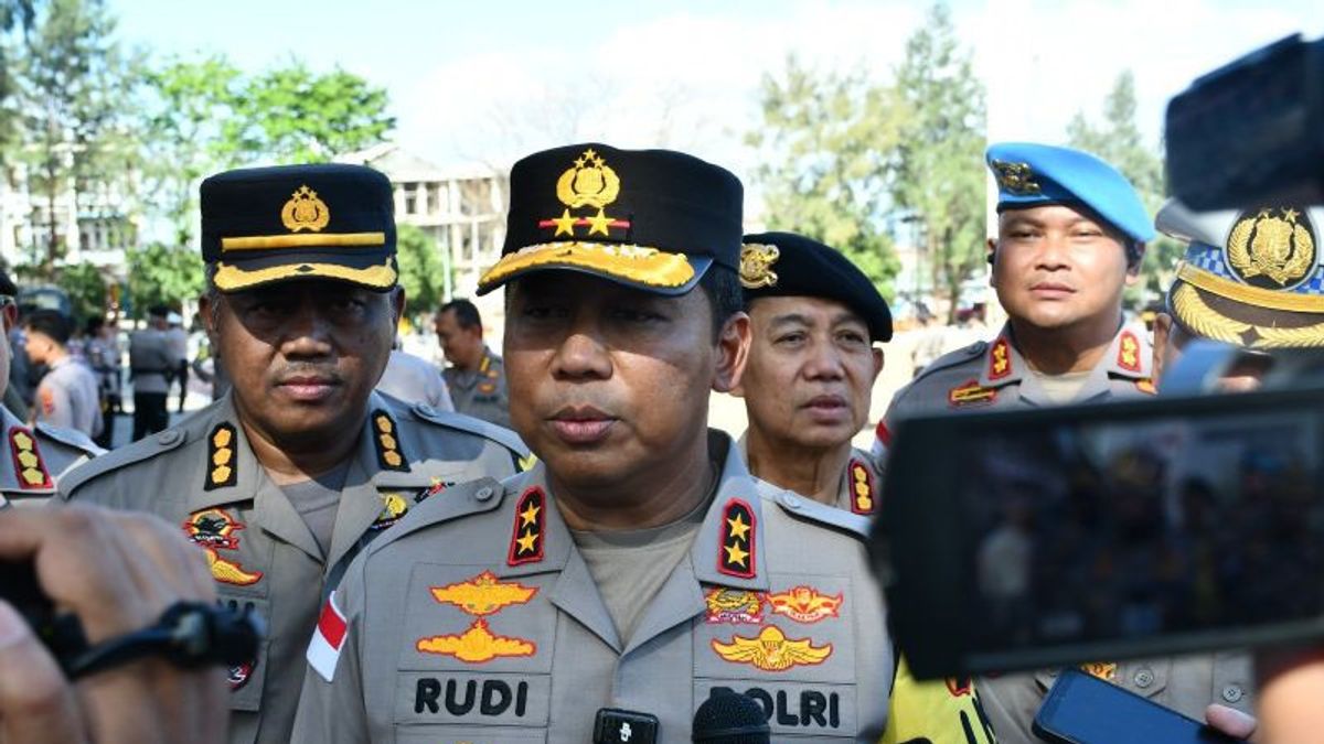 9,6 Ton Miras Hasil Suling Secara Tradisional Disita Polda NTT, Pembuat Diimbau Beralih ke Usaha Legal