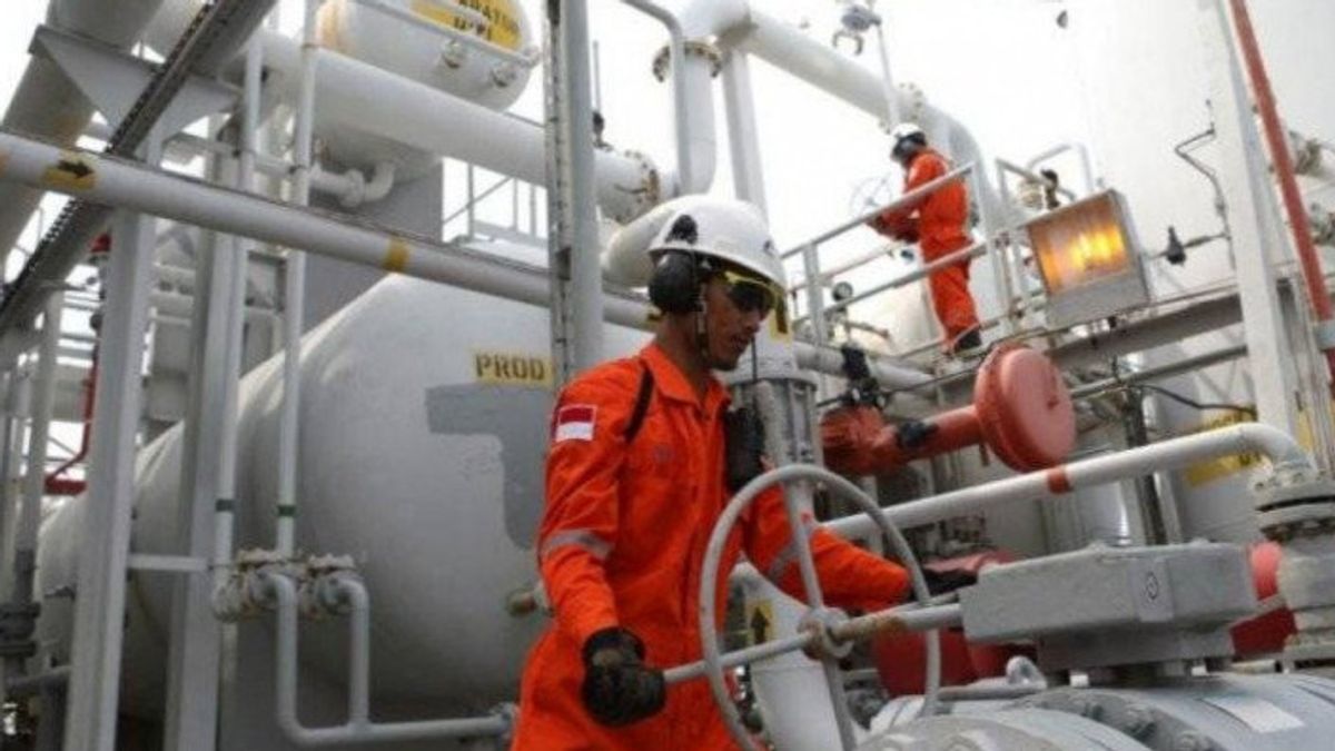  53 石油和天然气公司工人在阿南巴斯积极 COVID-19