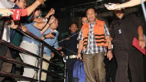 Mantan Bupati Lombok Barat Bebas Usai Jalani Hukuman 7 Tahun Penjara