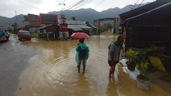 2 Dusun di Agam Sumbar Kebanjiran Imbas Meluapnya Sungai Asam