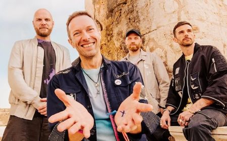 Coldplay Donasikan Ratusan Juta Rupiah Agar Kaum Muda Bisa Merasakan Rekaman Profesional